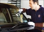 Автомобильное стекло — ремонтировать или менять?
